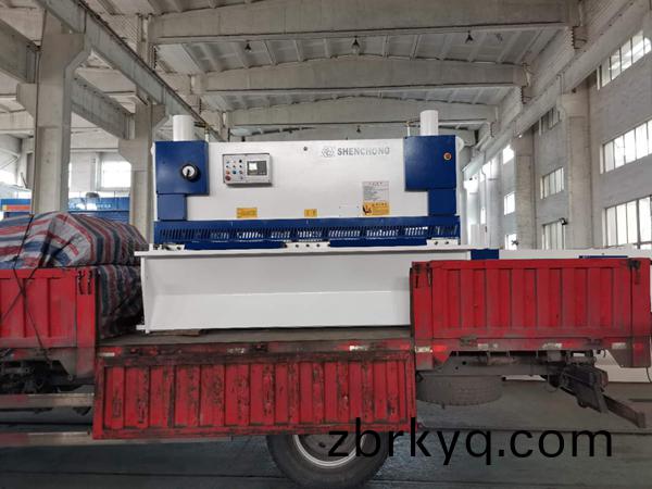 數(shu)控折彎機(ji),折彎(wan)機廠傢,數(shu)控剪(jian)闆(ban)機 數控折彎(wan)機,折彎機(ji)廠(chang)傢,數(shu)控剪(jian)闆(ban)機(ji)