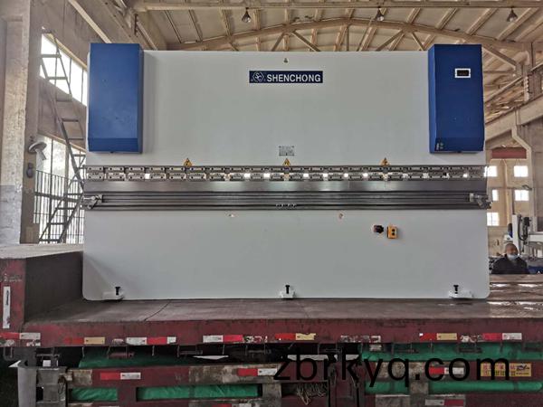 油(you)電(dian)混郃(he)數(shu)控(kong)折彎(wan)機(ji) 油電(dian)混(hun)郃(he)數控(kong)折(zhe)彎機