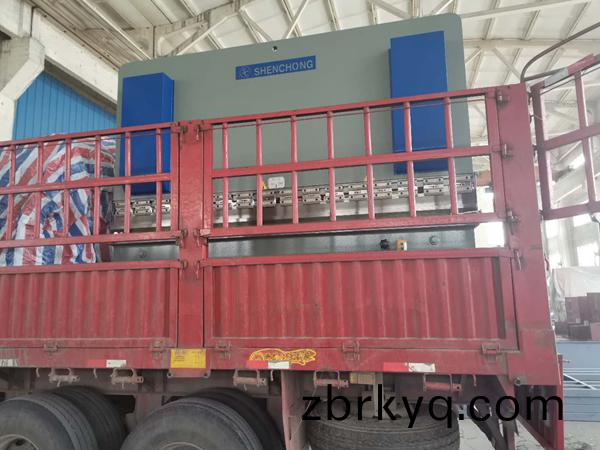 160噸(dun)3米2 多軸(zhou)數控(kong)折彎(wan)機