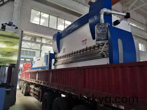 125Tx4米數控(kong)折(zhe)彎(wan)機