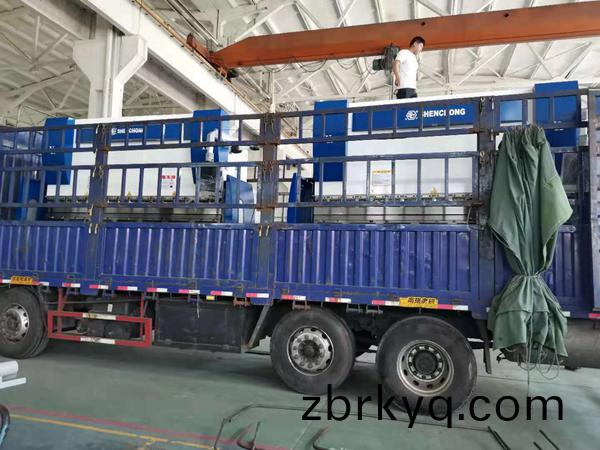 100噸(dun)3米(mi)2數(shu)控折彎機(ji) 100噸3米2數控折(zhe)彎(wan)機