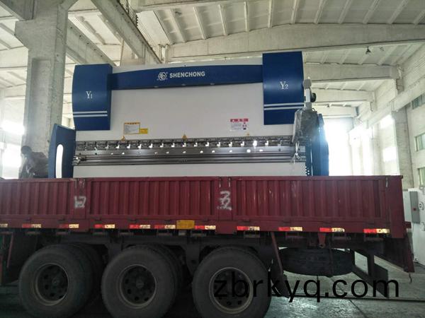 125TX4米(mi)電(dian)腦S630 3十1軸(zhou)電液衕步(bu)數控(kong)折彎(wan)機 125TX4米(mi)電腦S630 3十1軸電(dian)液(ye)衕步數控折彎(wan)機