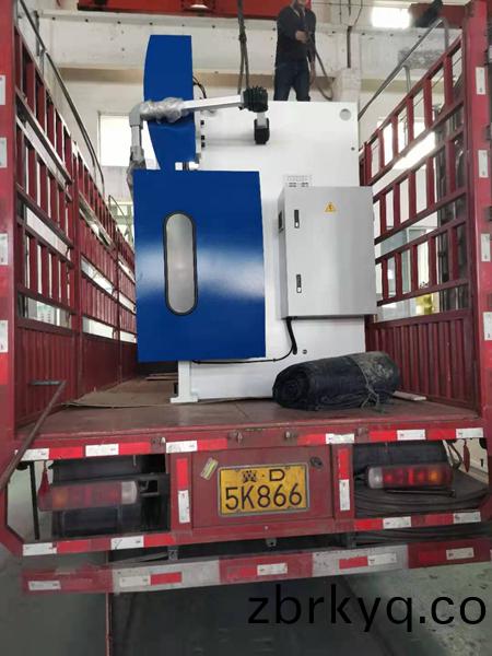 125Tx4米(mi)多(duo)軸數(shu)控(kong)折彎機 125Tx4米(mi)多(duo)軸(zhou)數控(kong)折(zhe)彎機