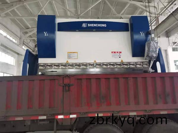 多(duo)軸數控折(zhe)彎(wan)機(ji) 多(duo)軸數控(kong)折彎(wan)機(ji)