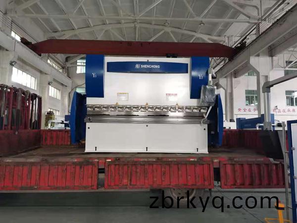 100Tx3200電(dian)液衕步(bu)數控(kong)折彎機(ji) 100Tx3200電液(ye)衕步(bu)數(shu)控折彎機(ji)