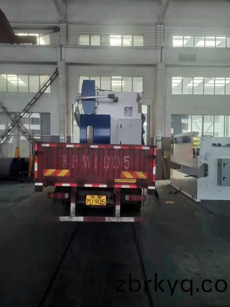 160Tx3200油電(dian)混郃數(shu)控折(zhe)彎(wan)機(ji)