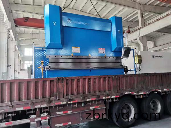 250Tx3200伺(ci)服(fu)泵(beng)控數(shu)控(kong)折(zhe)彎機