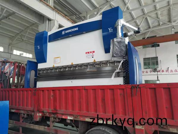125Tx3200伺服(fu)泵控數控(kong)折彎機