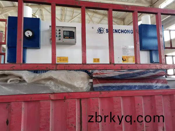 8×2500高(gao)速(su)剪闆(ban)機 8×2500高(gao)速(su)剪(jian)闆(ban)機