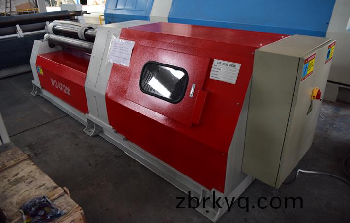 正三輥(gun)數(shu)控捲闆(ban)機DSC_4570.jpg 正(zheng)三輥(gun)數控捲闆機(ji)DSC_4570.jpg