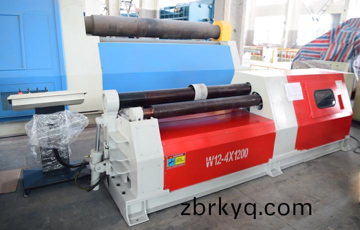 正三輥數控捲(juan)闆機(ji).jpg 正(zheng)三輥數控捲闆機(ji).jpg