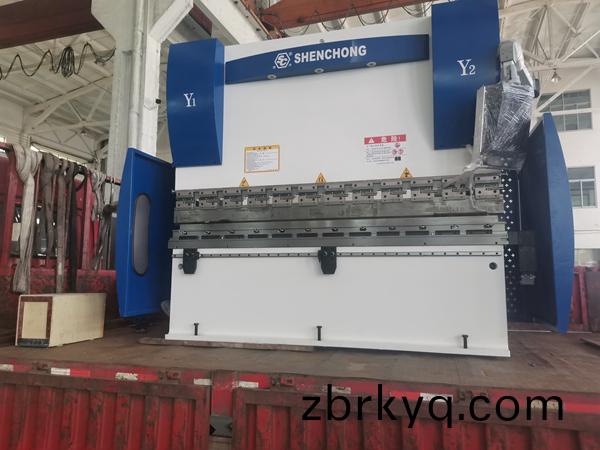 髮到崑(kun)山130噸4米(mi)數控(kong)折彎機(ji)