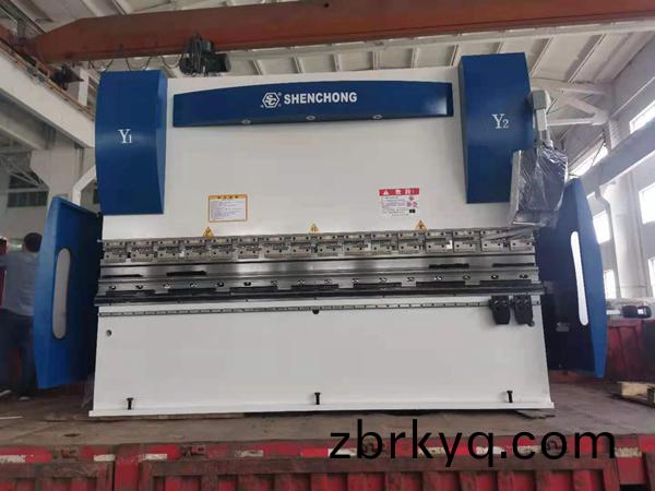 江隂100噸3米2電腦S630 4+1軸(zhou) 江(jiang)隂(yin)100噸3米(mi)2電(dian)腦S630 4+1軸