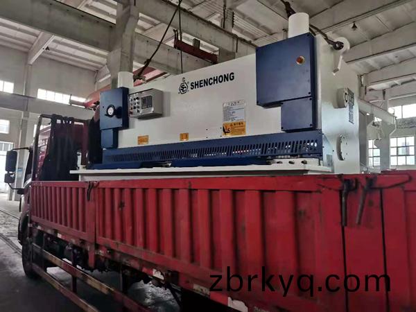 換(huan)熱(re)器廠8x2500數控(kong)剪(jian)闆機 換熱(re)器廠(chang)8x2500數(shu)控剪闆(ban)機(ji)