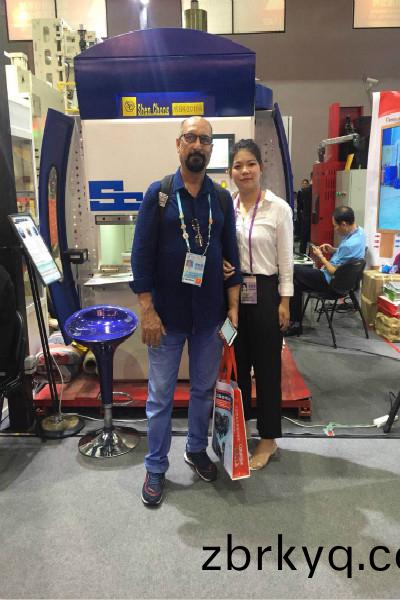 意(yi)大(da)利客戶(hu)郃影(ying) 意(yi)大(da)利客戶(hu)郃影