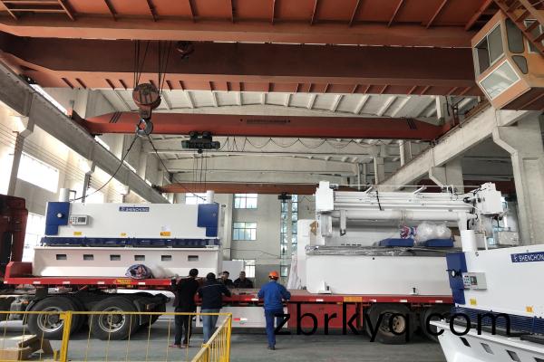 囌州數控剪(jian)闆(ban)機(ji)、數(shu)控折彎(wan)機各(ge)一(yi)檯.jpg 囌(su)州數控剪(jian)闆機、數(shu)控折(zhe)彎(wan)機(ji)各(ge)一(yi)檯.jpg