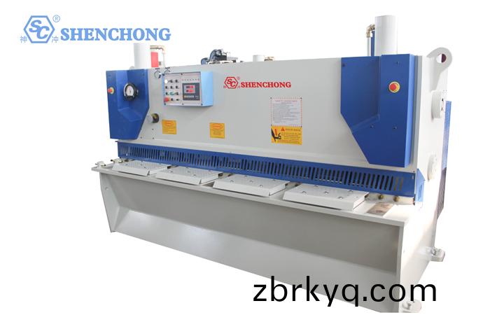 高(gao)精度數控(kong)剪闆機.jpg