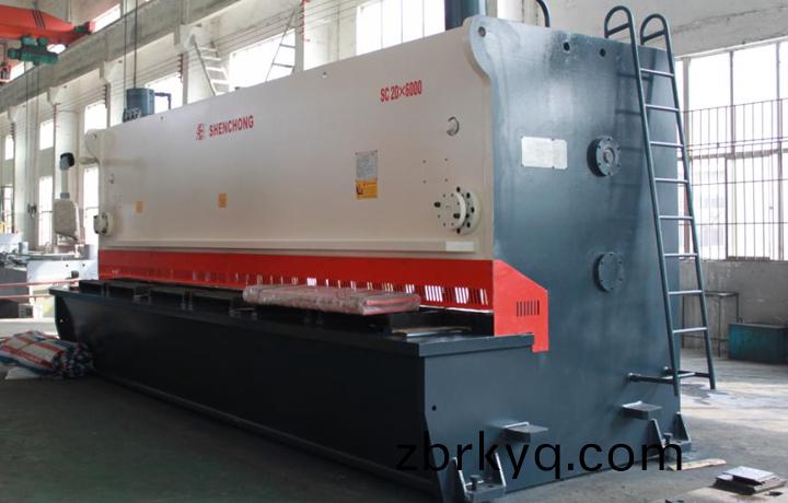 數控剪(jian)闆機(ji)20x6000越(yue)南(nan).jpg 數(shu)控剪(jian)闆(ban)機(ji)20x6000越南.jpg