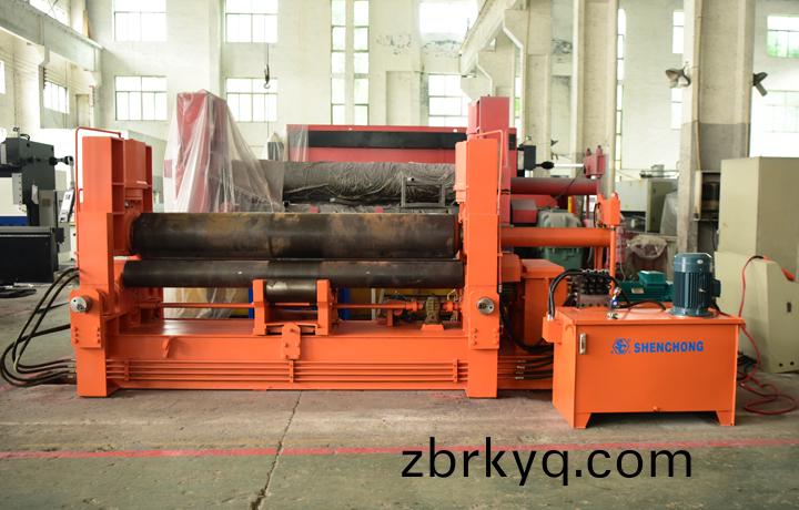 上(shang)輥(gun)萬能(neng)數控(kong)捲闆(ban)機20X2500.jpg 上輥(gun)萬(wan)能(neng)數控捲(juan)闆機(ji)20X2500.jpg