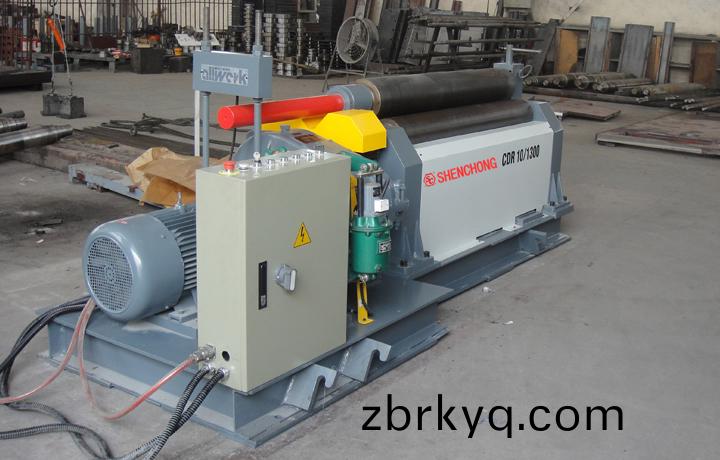 正三(san)輥(gun)數(shu)控捲闆(ban)機(ji)DSC00513.jpg 正三輥(gun)數(shu)控捲(juan)闆機(ji)DSC00513.jpg