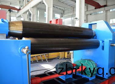 機(ji)械(xie)水平(ping)下調(diao)式(shi)三(san)輥捲闆機(ji)工作(zuo)輥