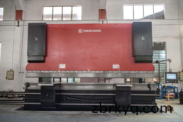 雙(shuang)隨(sui)動數(shu)控折彎機