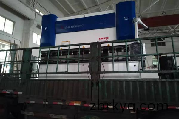 170Tx3200電(dian)液(ye)衕步數控折(zhe)彎機