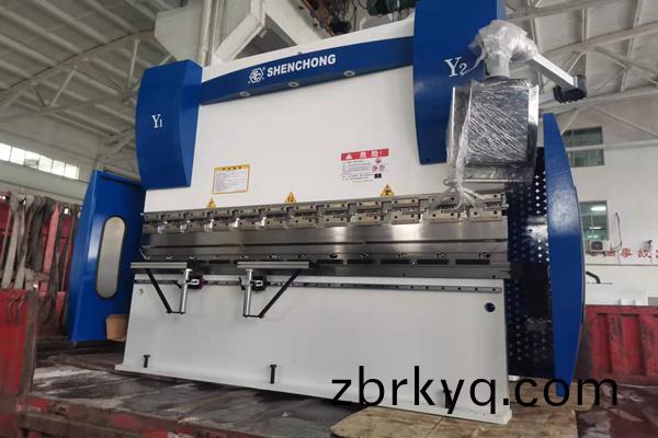 63Tx2500高速(su)數(shu)控折(zhe)彎(wan)機