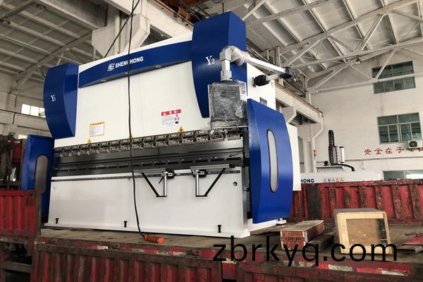 電液(ye)衕(tong)步(bu)數控折彎機