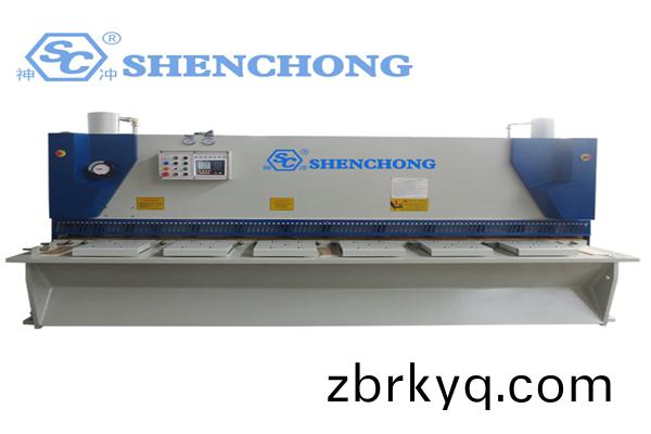 高速剪闆機(ji)使用(yong)優(you)質(zhi)剪闆(ban)機刀(dao)片(pian) 高速剪闆機使用優(you)質剪(jian)闆機(ji)刀(dao)片