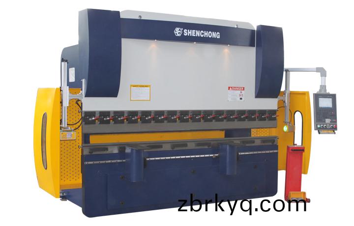 100噸(dun)3.2米數(shu)控(kong)折彎(wan)機係列DNC880S 100 3200 (6+1）cemian.jpg