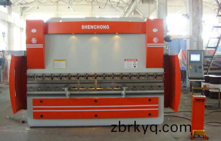 100噸3.2米數控(kong)折(zhe)彎機(ji)係列(lie)iWEK100 3200  530jixiebuchang.jpg