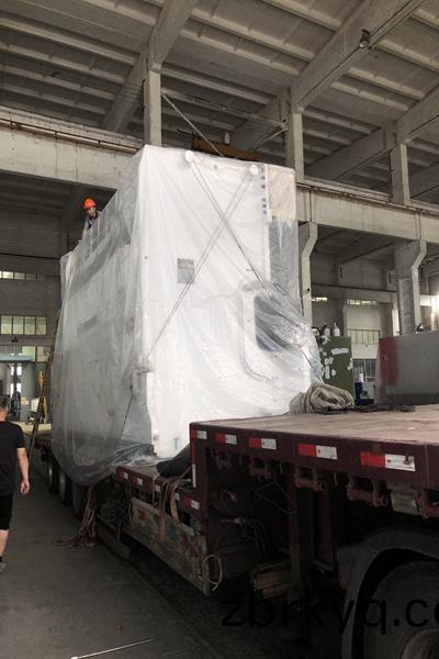 數(shu)控(kong)折(zhe)彎機(ji)