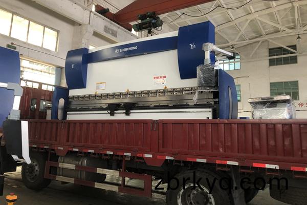 數控折彎(wan)機