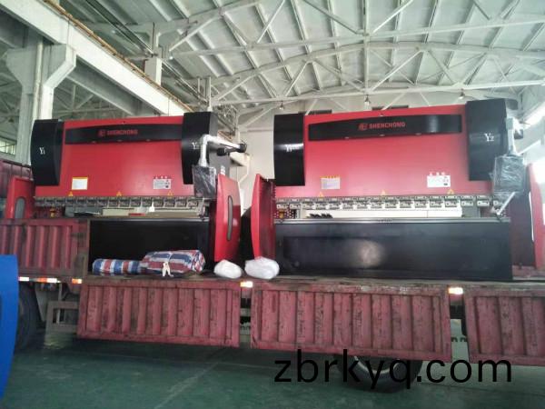 數控(kong)折(zhe)彎機