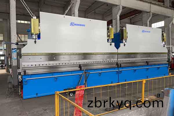 大(da)型(xing)數(shu)控折(zhe)彎機(ji)