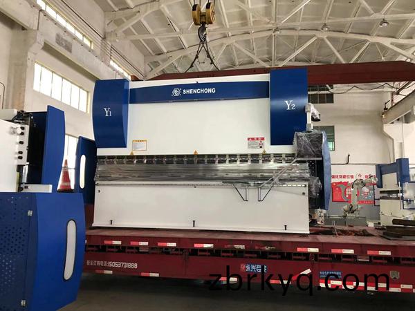 折(zhe)彎(wan)機(ji)